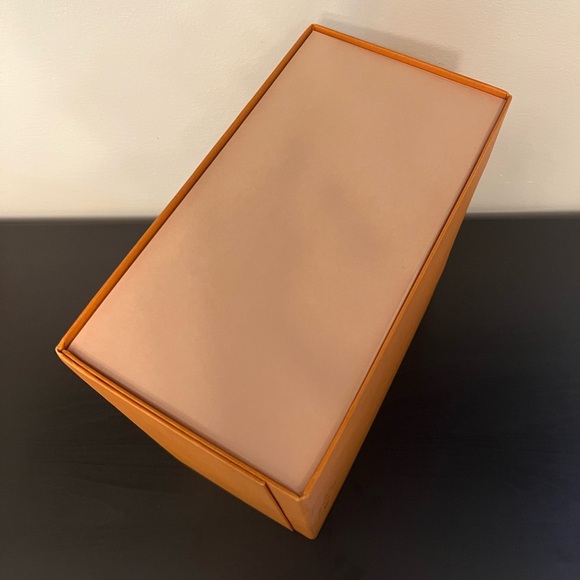 🛍️Louis Vuitton Box 11.75” x 10.5” x 5.75” - Picture 5 of 7